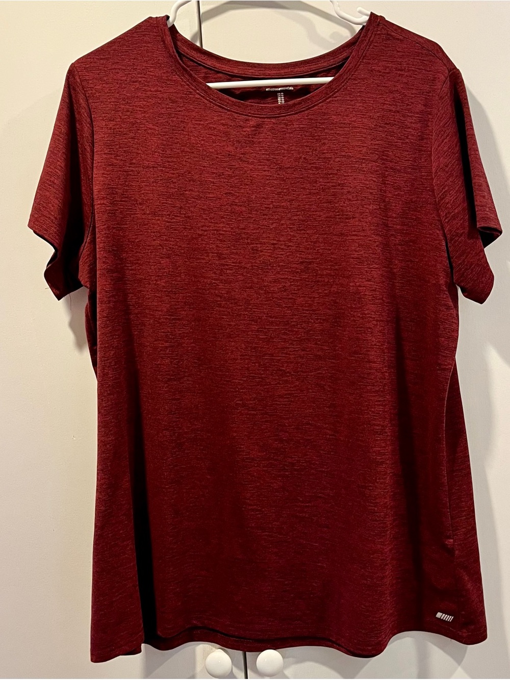 Amazon Essentials Women's Short Sleeve Crewneck Top - Maroon